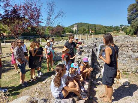 Guided tour ''The life of the Romans told to children".