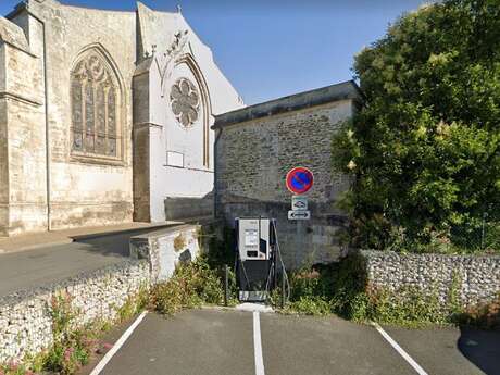 Borne de recharge pour véhicules électriques - Rue de l'église