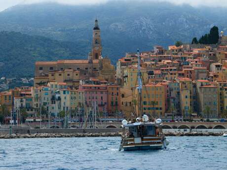 Passeggiata nel mare della Mentonnaise