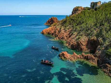 Black Tenders - Randonnées en semi-rigide
