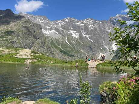 Conférence : une (sur)fréquentation estivale en montagne ?