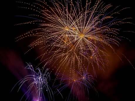 Calend'Arles : Feux d'artifice à Raphèle-les-Arles