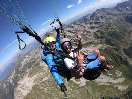 Vols en parapente biplace avec Pegase et particule