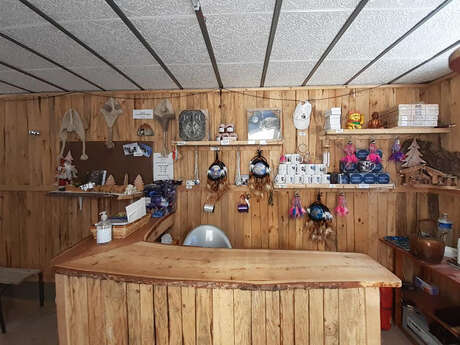 Au Hurlement du Crépuscule