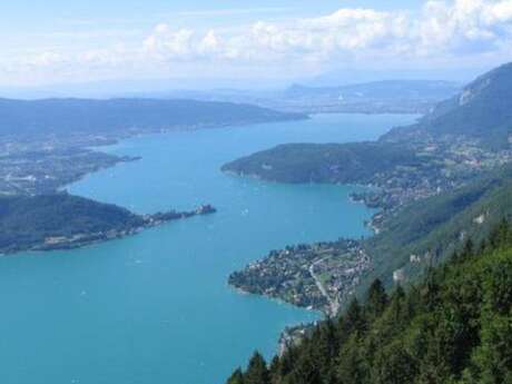 Tour du lac d’Annecy GR®P. Doussard - Refuge de Pré Vérel (1243 m). Étape 03
