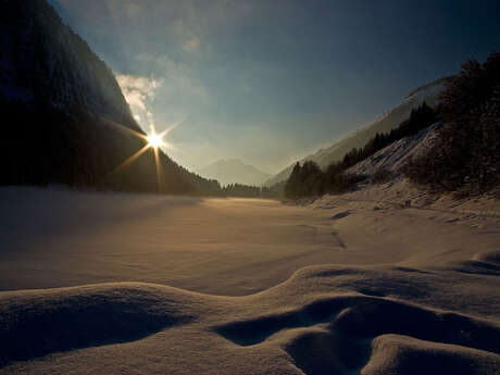 Montriond Lake in winter