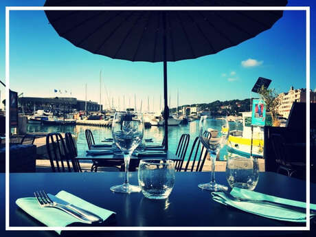 Chez César la Suite