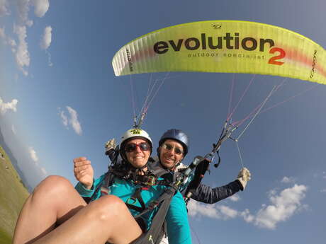 Guided paragliding flight