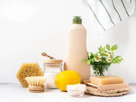 Fabriquez vos produits ménagers de base