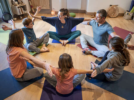 Yoga : cours pour parents et enfants Yoga : cours pour parents et enfants