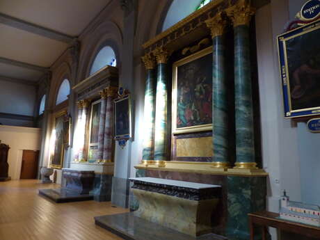 L'église Saint Jean Baptiste, théâtre du sacré