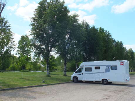 Campervans area of Donzac