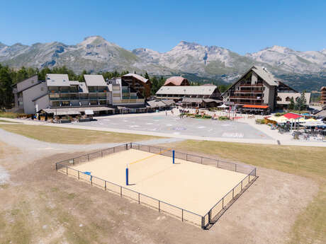 Terrain de beach multisport