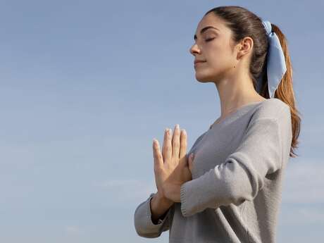 Pure Flow: Sophrology – Living in the Present Moment and Enjoying Your Holidays