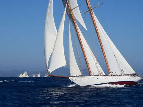 Les Voiles de Saint-Tropez - Vedettes Îles d'Or et Le Corsaire