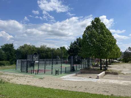 Terrain multisports Vazerac