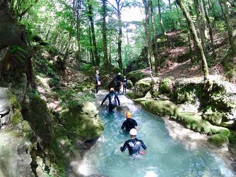 Canyoning in Albarine mit Gravity Fun