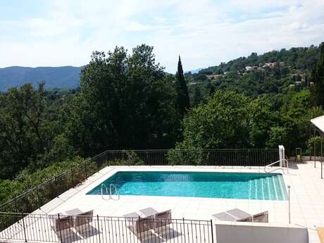 Hôtel Au Relais Provençal