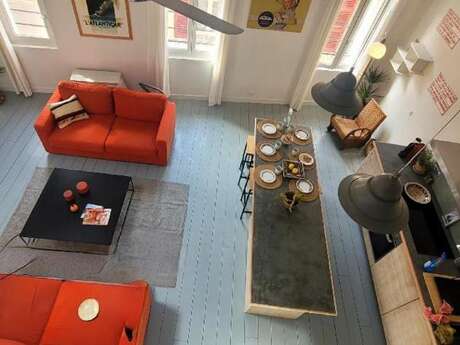 Magnificent LOFT Deco on the port and 5 minutes from the beaches wifi Clim 85 m2
