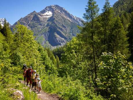 L'alpage et le refuge du Tourond