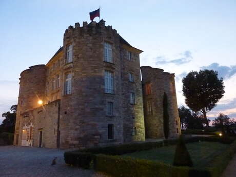 Visite nocturne du château de la reine Margot
