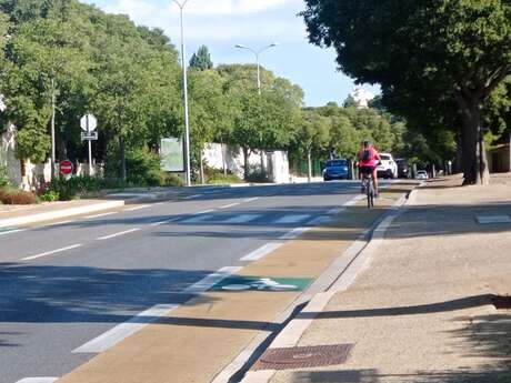 De Martigues à Port-Saint-Louis-du-Rhône à vélo De Martigues à Port-Saint-Louis-du-Rhône à vélo