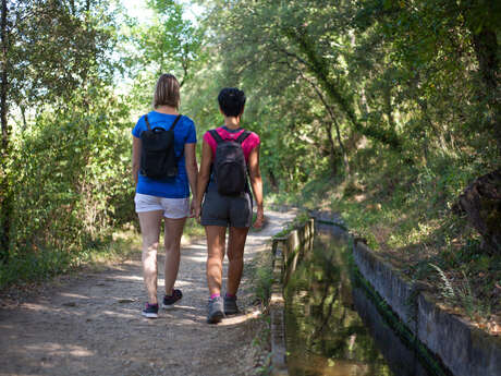 Les chutes du Caramy et le lac Sainte-Suzanne