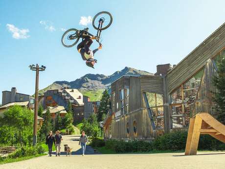 Avoriaz Street Lines