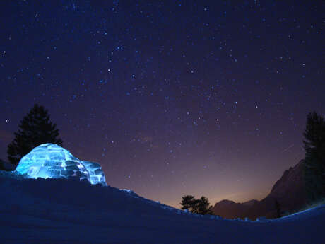 En terrain connu: Snowshoe hike & unusual bivouac