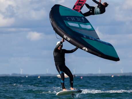 Wingfoil: courses and private lessons from the CNAR