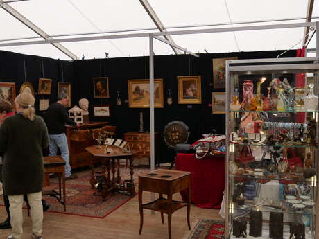 ANTIQUA : Salon des Antiquaires