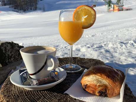 Restauration & Sancking La Pau'Pote au ski