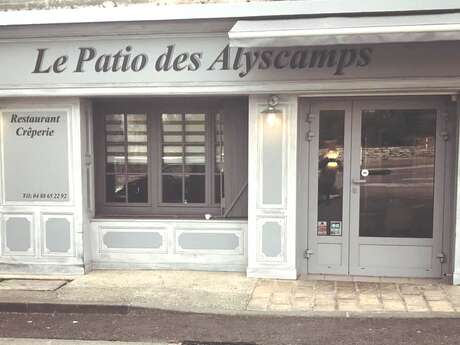 Le Patio des Alyscamps