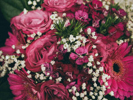 Atelier Création Florale à Faucon du Caire : bouquet structuré