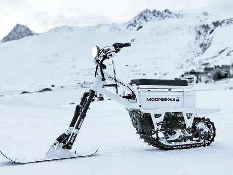 Moonbikes : le scooter électrique des neiges
