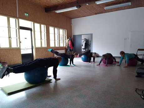 Gimnasia con "Gym en Donezan