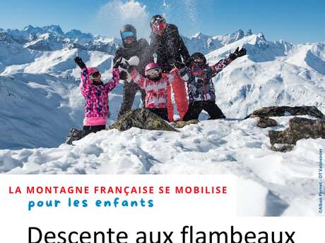 Descente aux flambeaux solidaire "Les P'tits Flambeaux" avec l'ESF