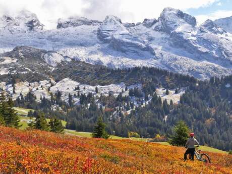 Séjour VTT électrique en itinérance du lac d'Annecy aux alpages des Aravis