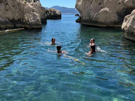 Marseille: Sunset Frioul Archipelago Boat Cruise