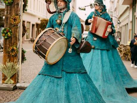 Déambulation "Célestroï Prophéties" x Bazarnaüm Production - Bonjour l'Hiver