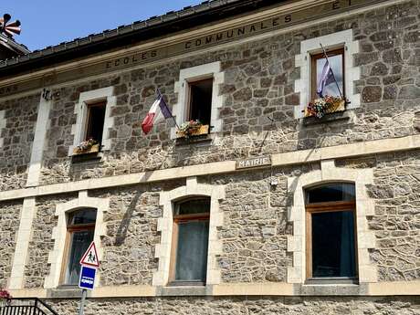 Flumet Town hall