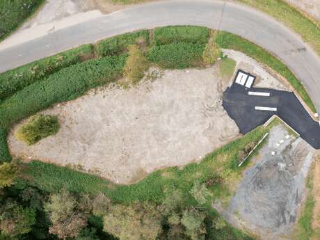 Aire de service et de stationnement de campings cars