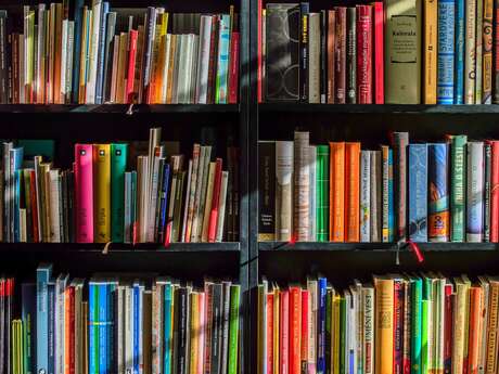 Bibliothèque de Saint-Nazaire sur Charente