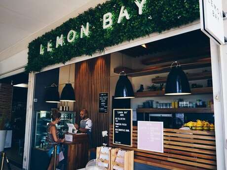 Lemon Bay Café