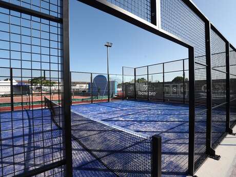 Group Padel lessons by Tennis et Padel des Pertuis