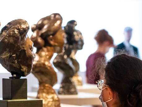 Dans la peau d'un.e critique d'art - Atelier pour les adolescents