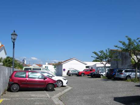 Toilettes wc publics parking de Rivedoux