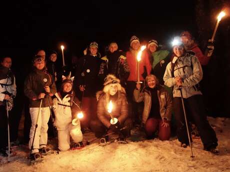 Raquettes à neige avec Angaka Village Nordique