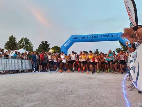 The night round of the blue bridges