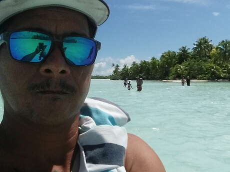 Omoa Rangiroa Tours